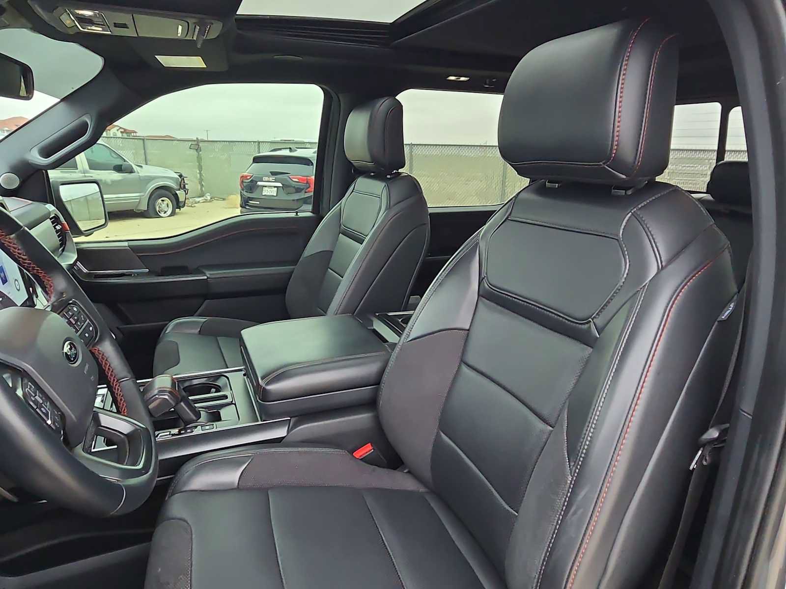Used 2025 Ford F150 Raptor AWD/4WD image 15