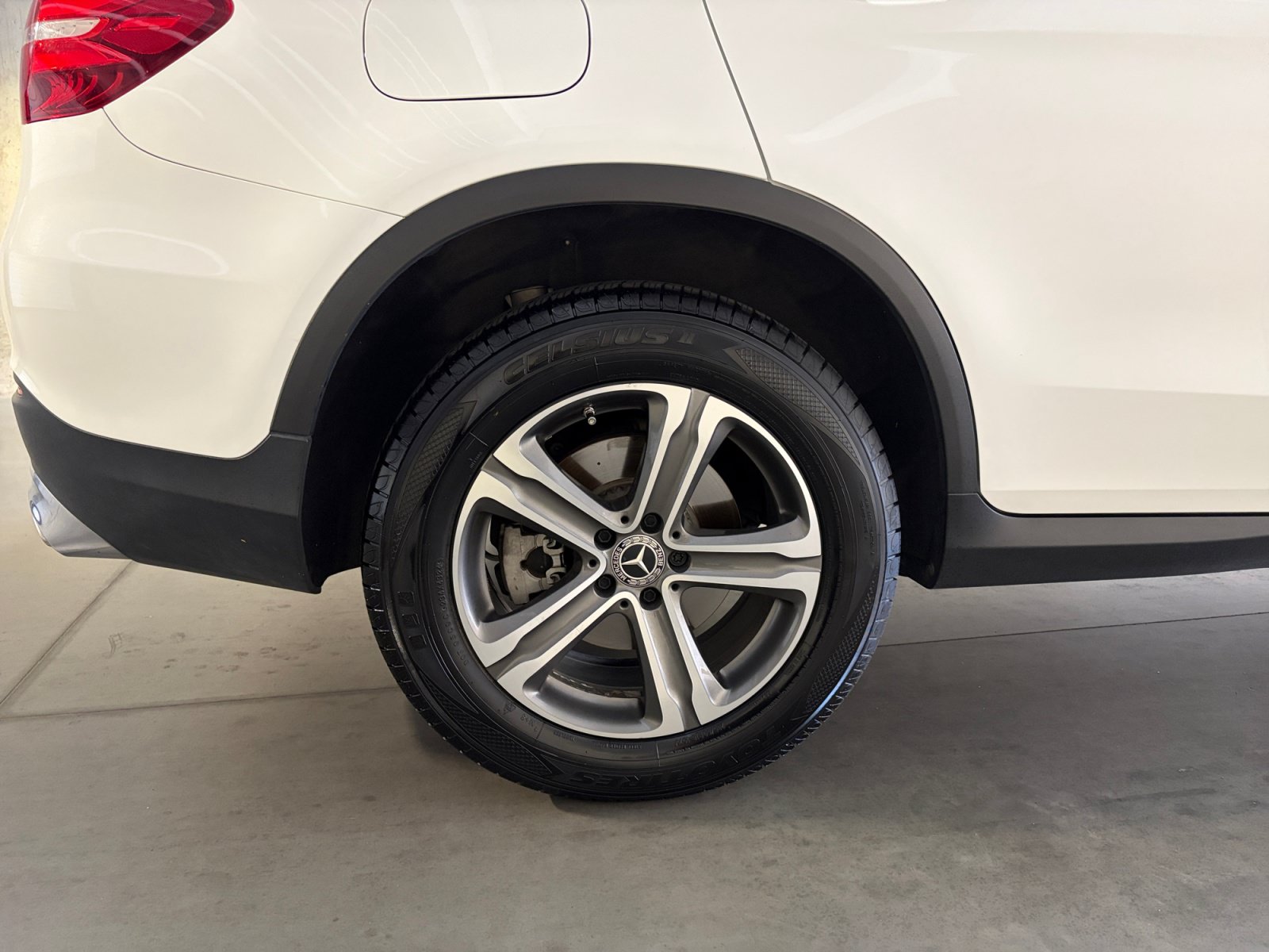 Used 2019 Mercedes-Benz GLC 300 4MATIC image 21