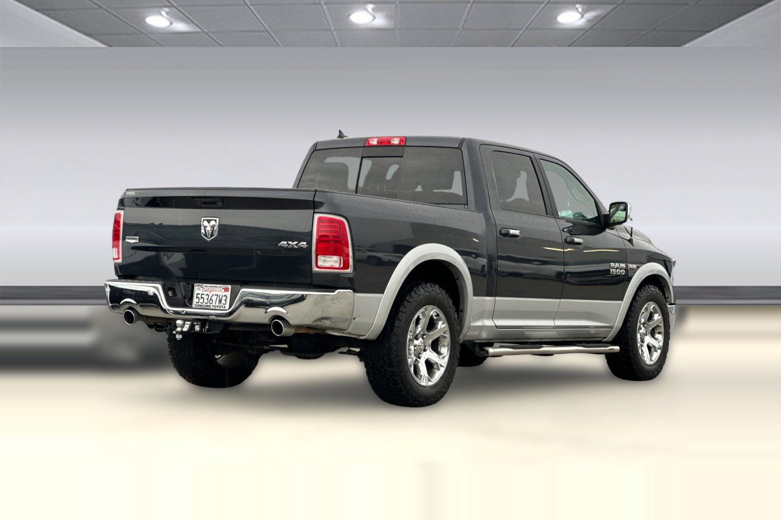 Used 2017 RAM 1500 Laramie image 3