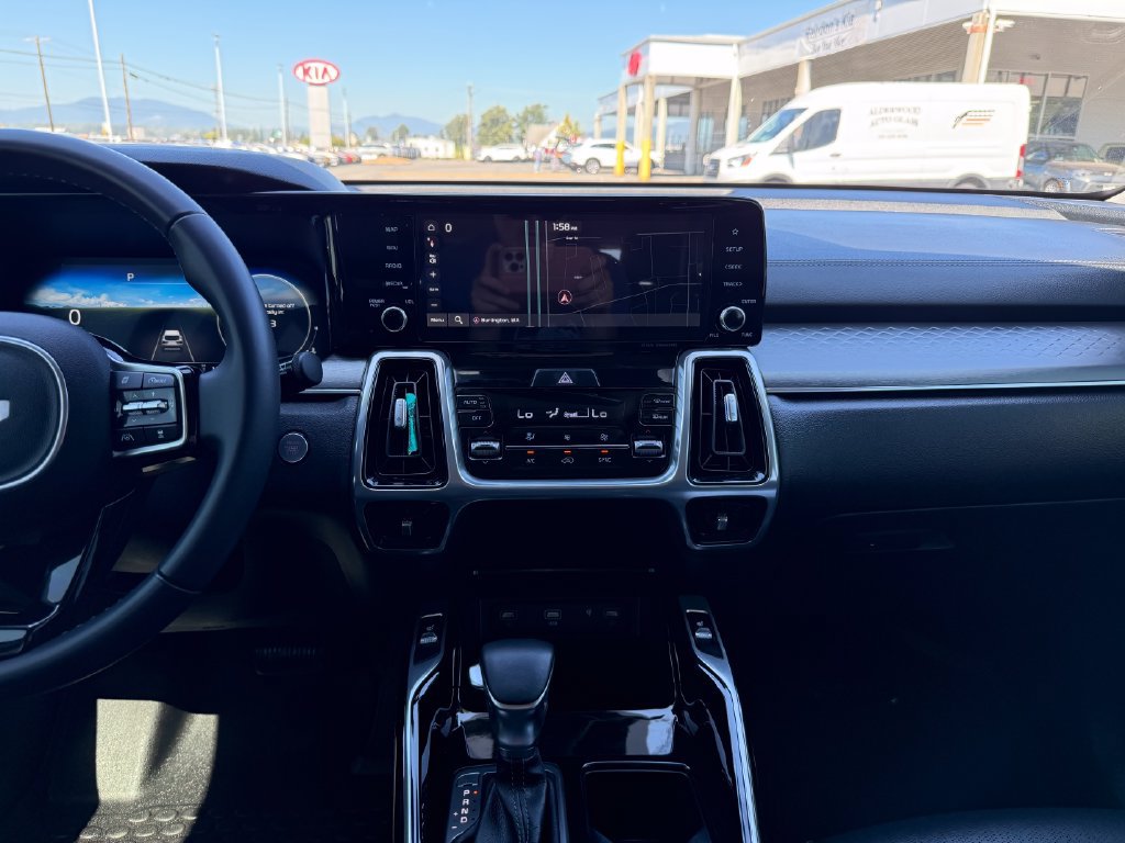Certified 2023 Kia Sorento SX AWD/4WD image 27