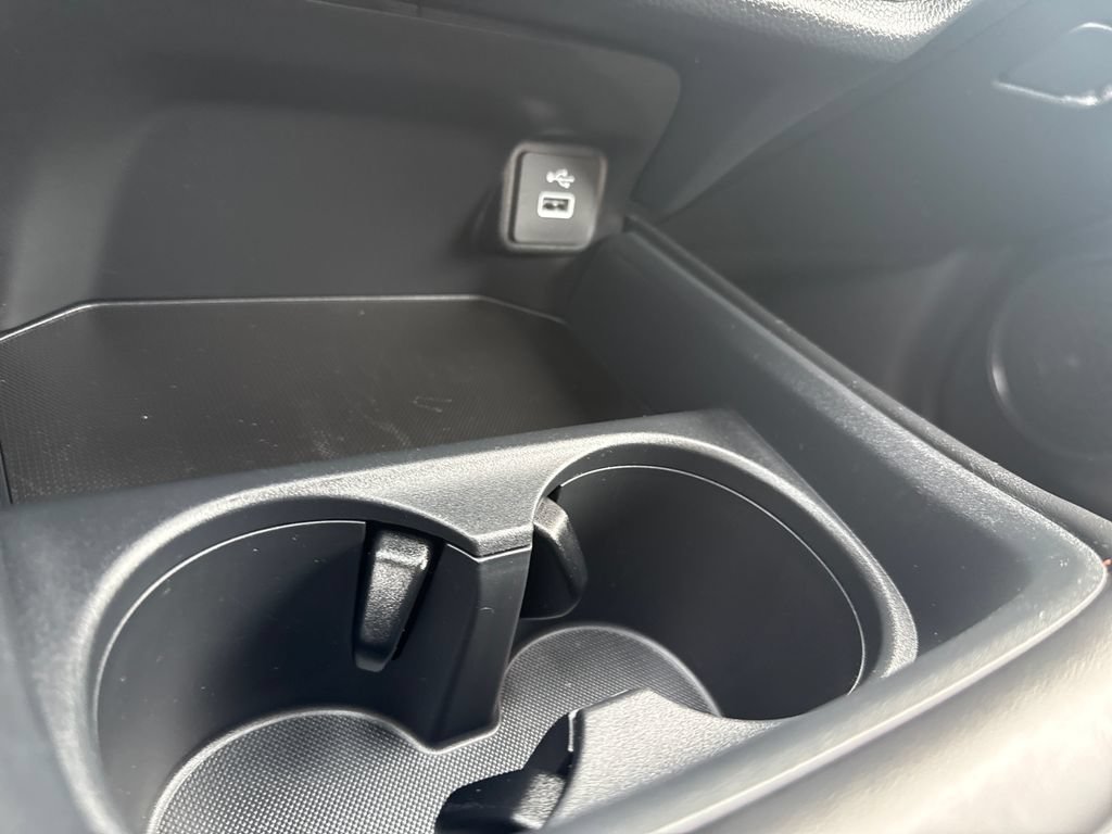 Certified 2025 Honda HR-V Sport image 30