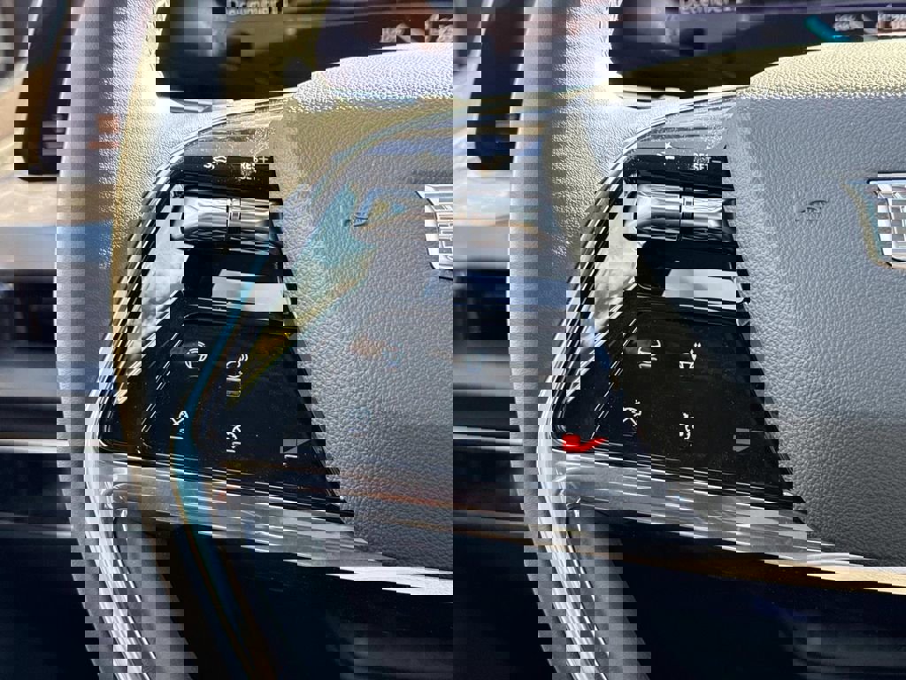 New 2026 Cadillac Vistiq Luxury image 15