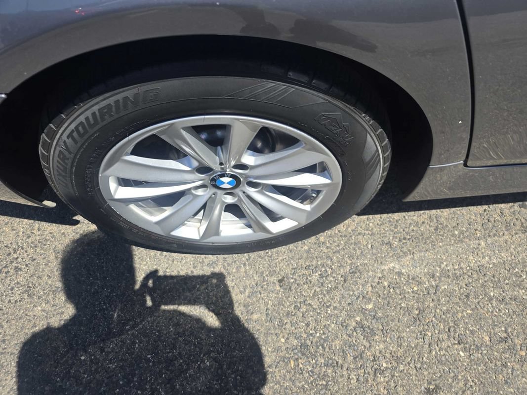 Used 2014 BMW 528i xDrive Sedan AWD/4WD image 38