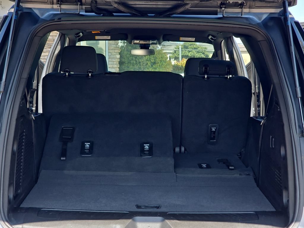 Used 2022 Chevrolet Tahoe LS w/ Driver Alert Package RWD image 13
