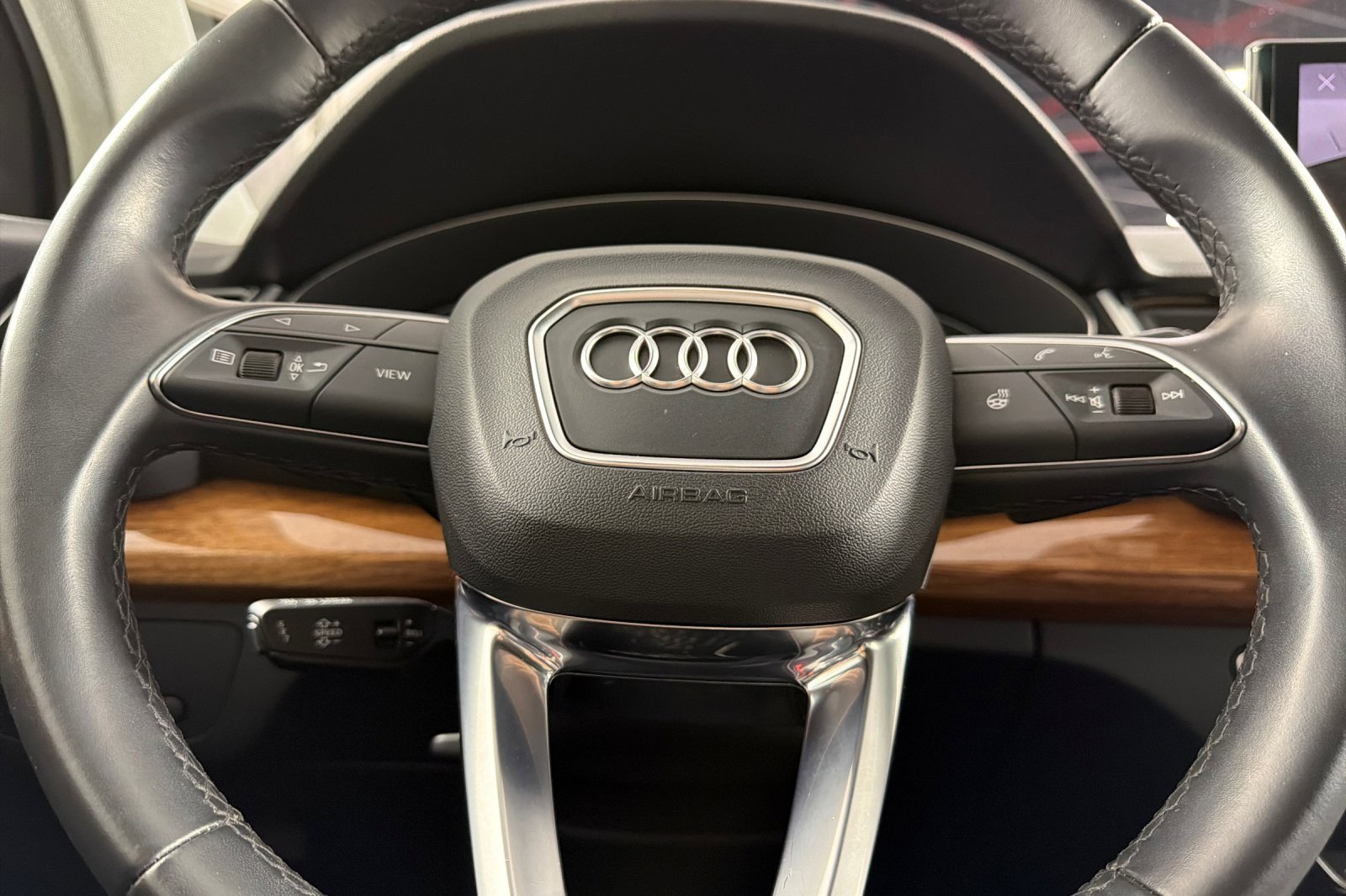 Used 2023 Audi Q5 2.0T Premium w/ Convenience Package AWD/4WD image 22