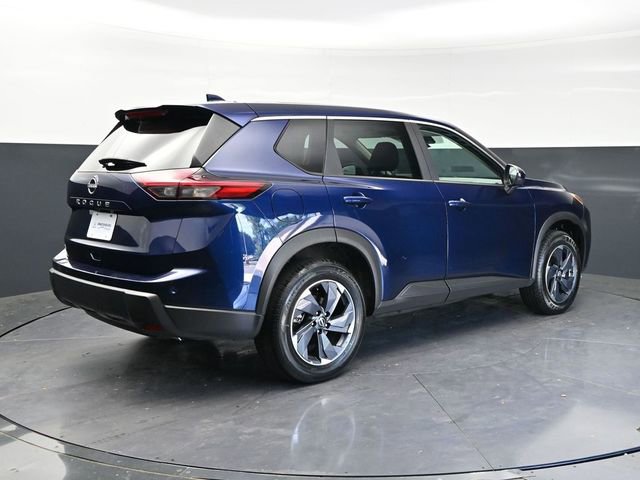 Used 2025 Nissan Rogue SV image 5