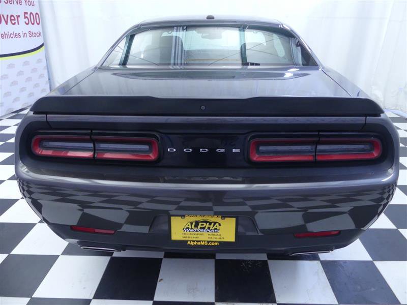 Used 2023 Dodge Challenger SXT image 6