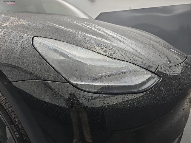 Used 2025 Tesla Model Y Long Range image 13