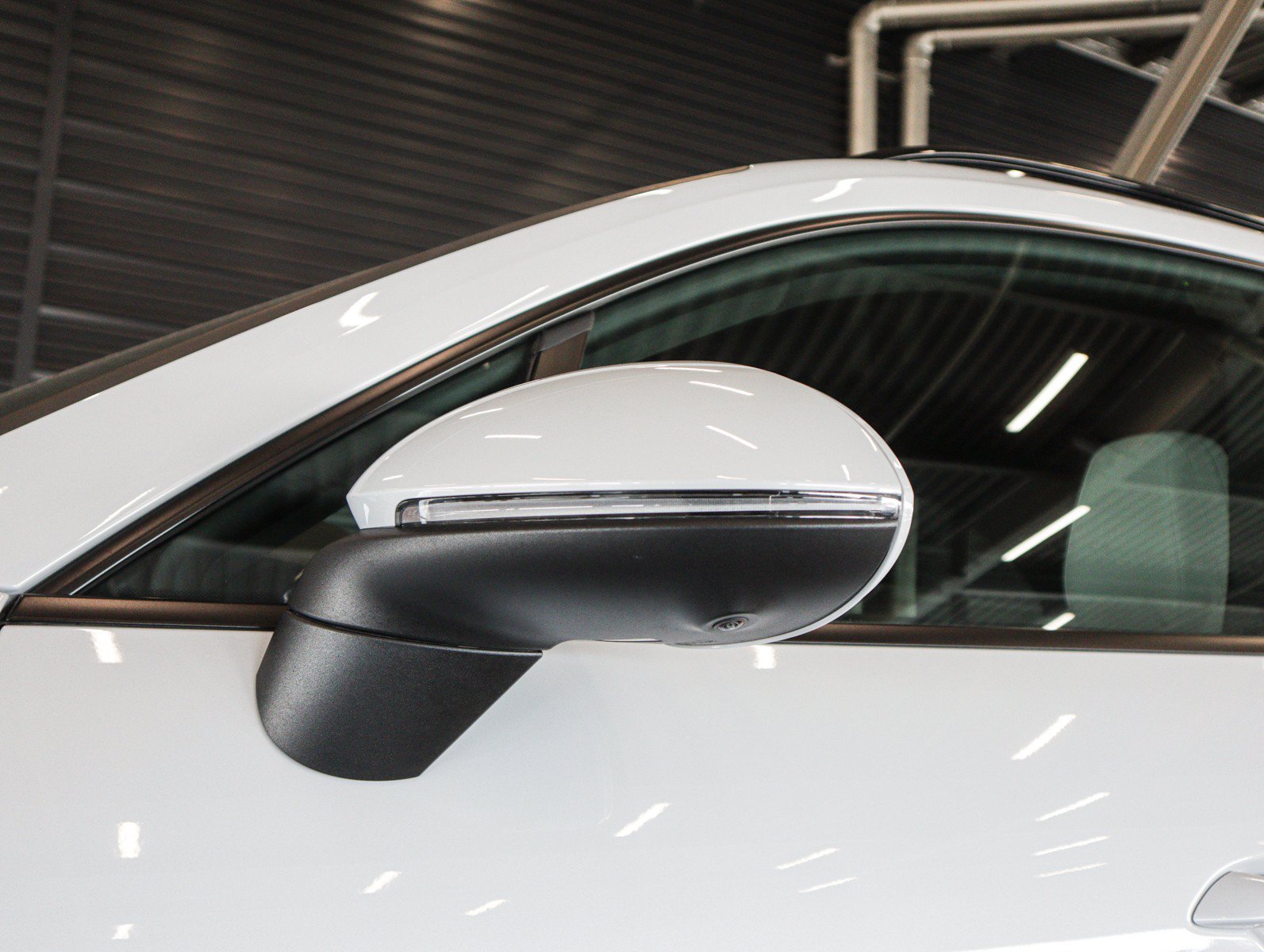 Used 2025 Porsche Macan Electric RWD image 29