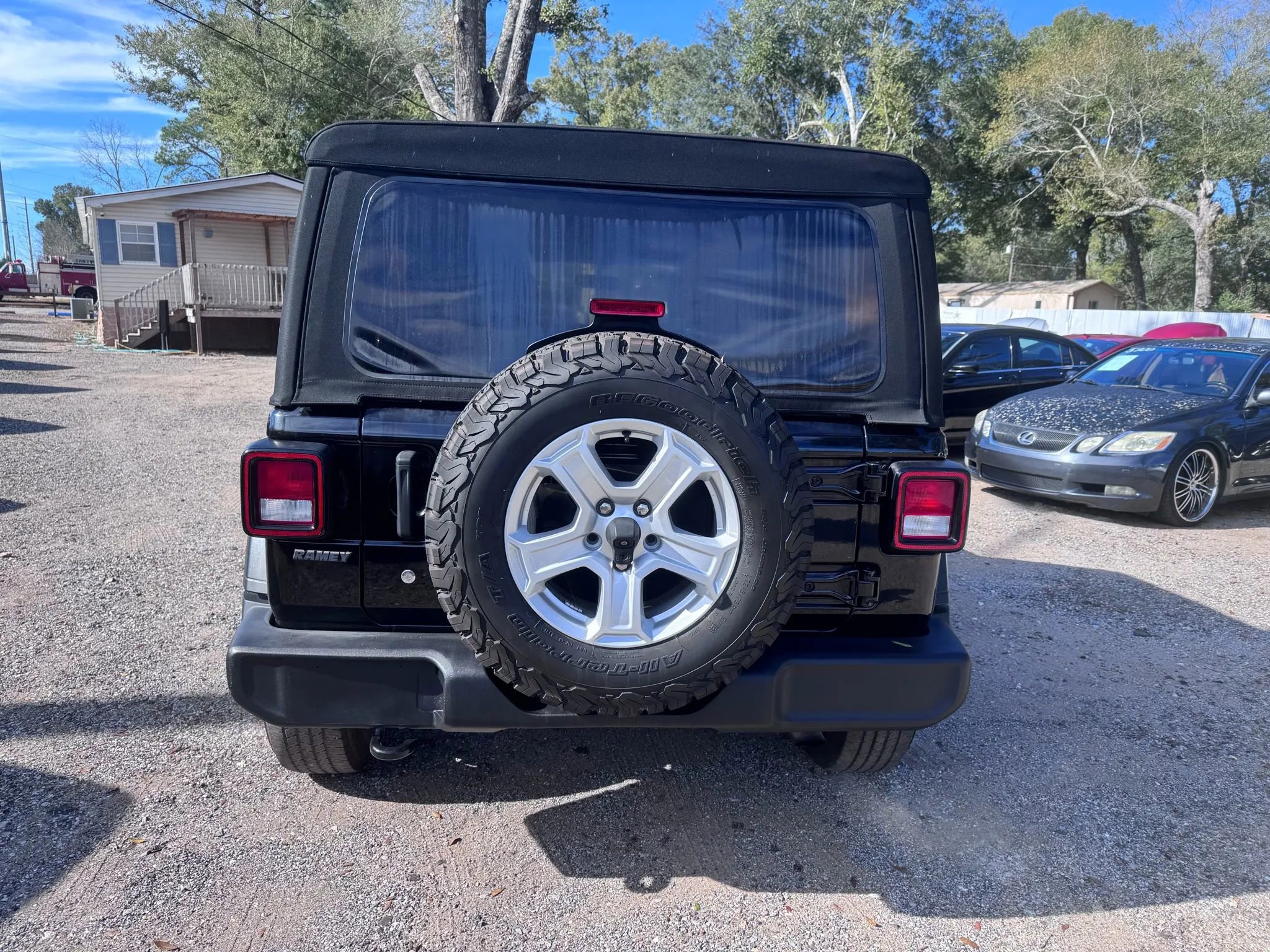 Used 2018 Jeep Wrangler Unlimited Sport S image 5