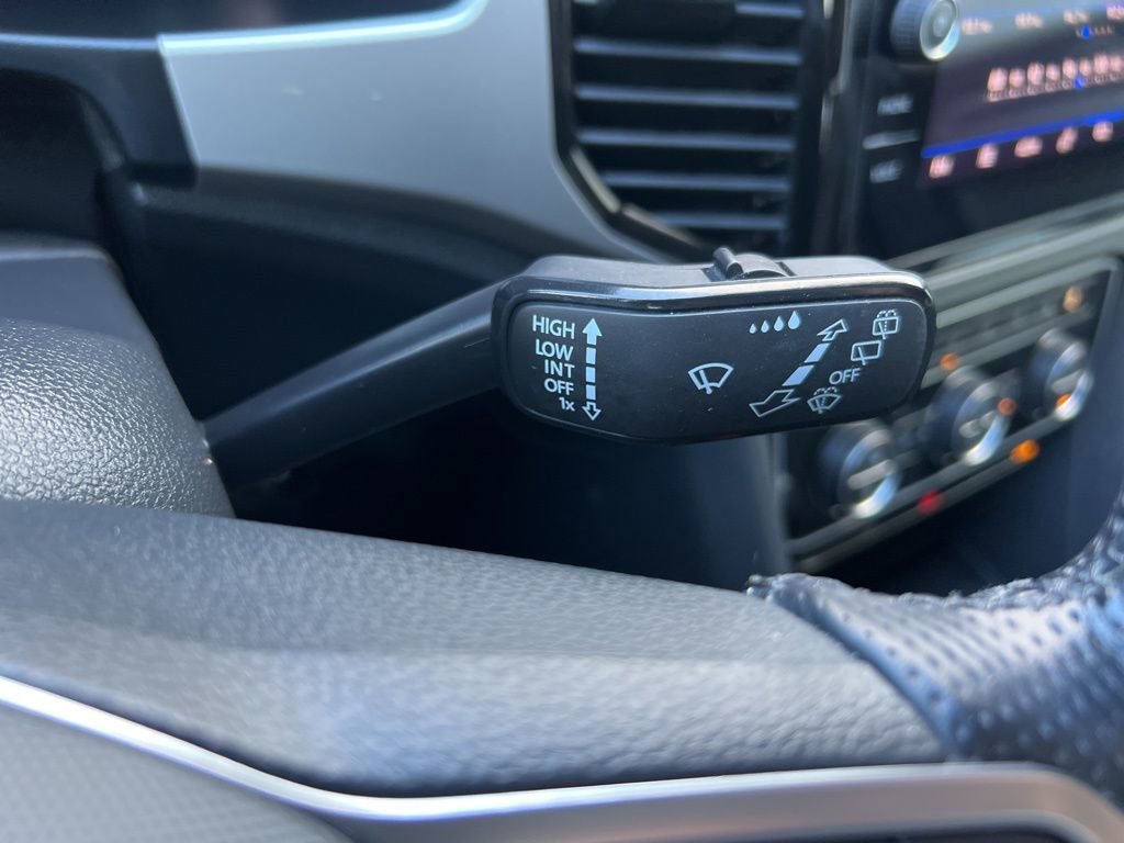 Certified 2023 Volkswagen Atlas Cross Sport SEL Premium R-Line image 41