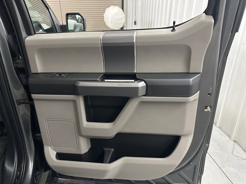 Used 2020 Ford F150 XLT w/ Equipment Group 302A Luxury image 32