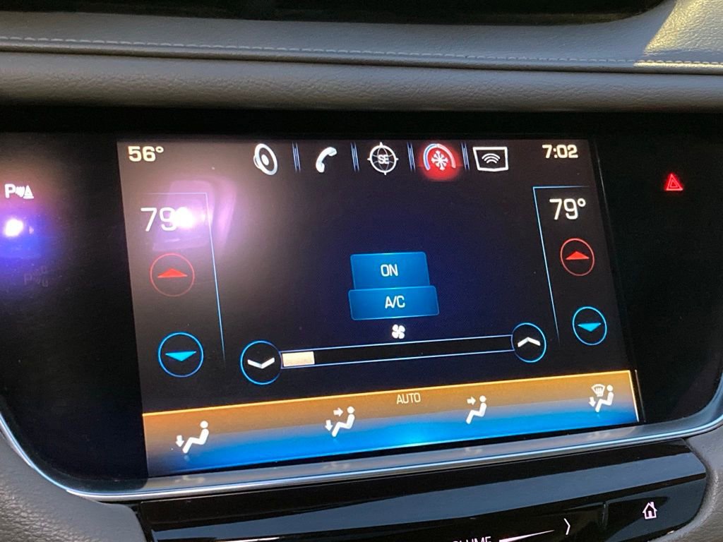 Used 2017 Cadillac XT5 Luxury w/ Driver Awareness Package image 22