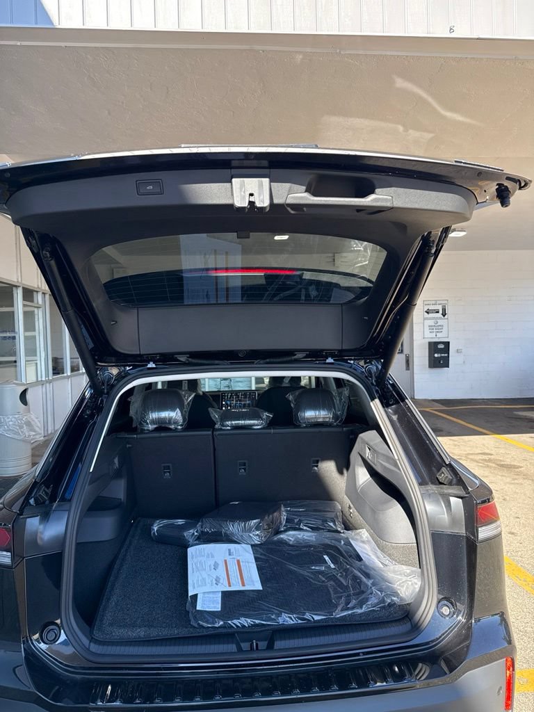New 2026 Volkswagen Tiguan SE AWD/4WD image 14