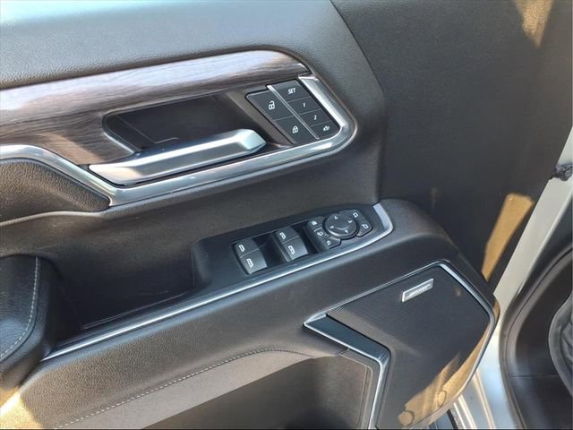 Used 2024 Chevrolet Silverado 2500 LTZ w/ LTZ Convenience Package image 17