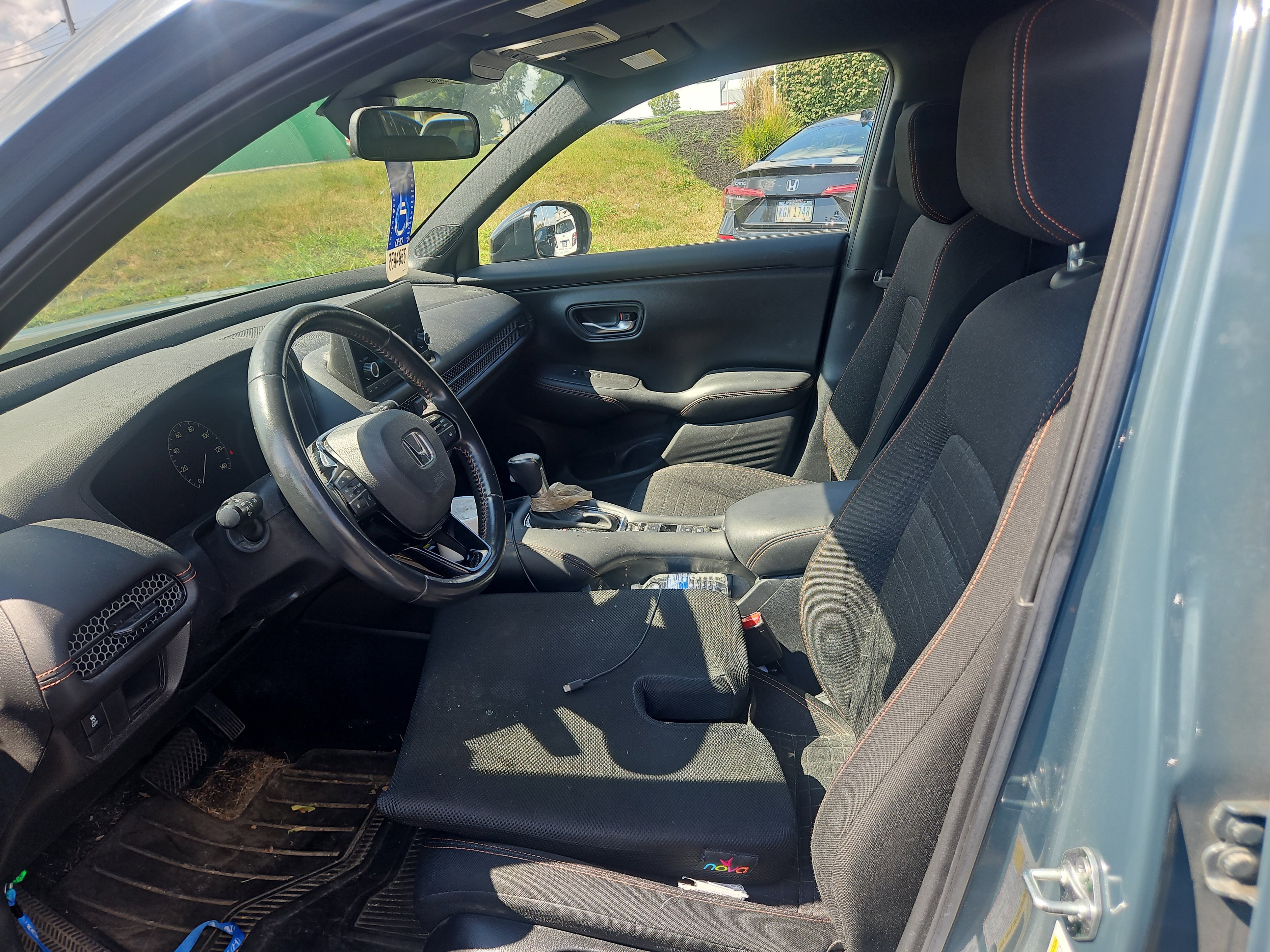Used 2024 Honda HR-V Sport image 3