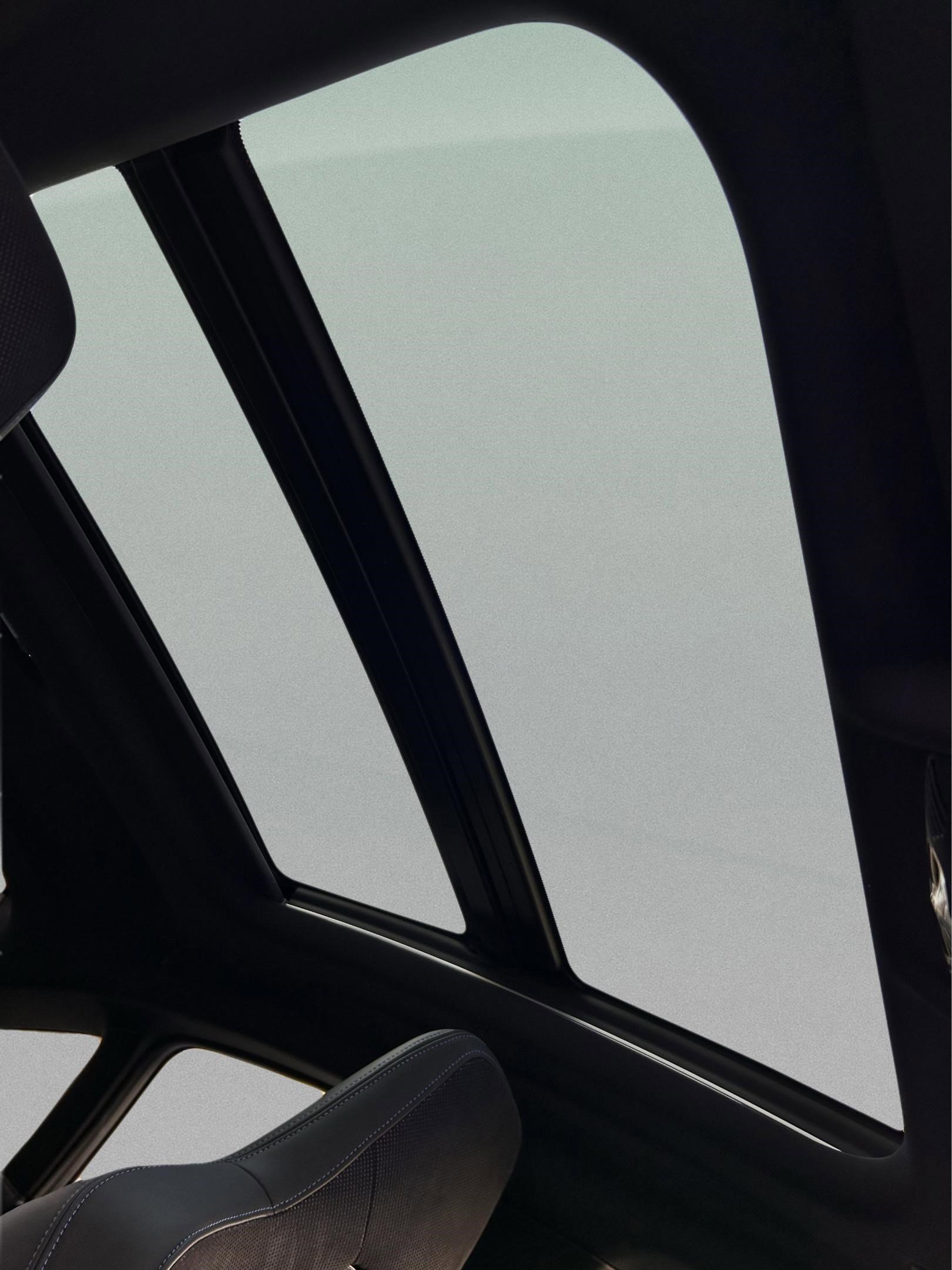 Used 2025 BMW M235i xDrive w/ M Performance Package image 29