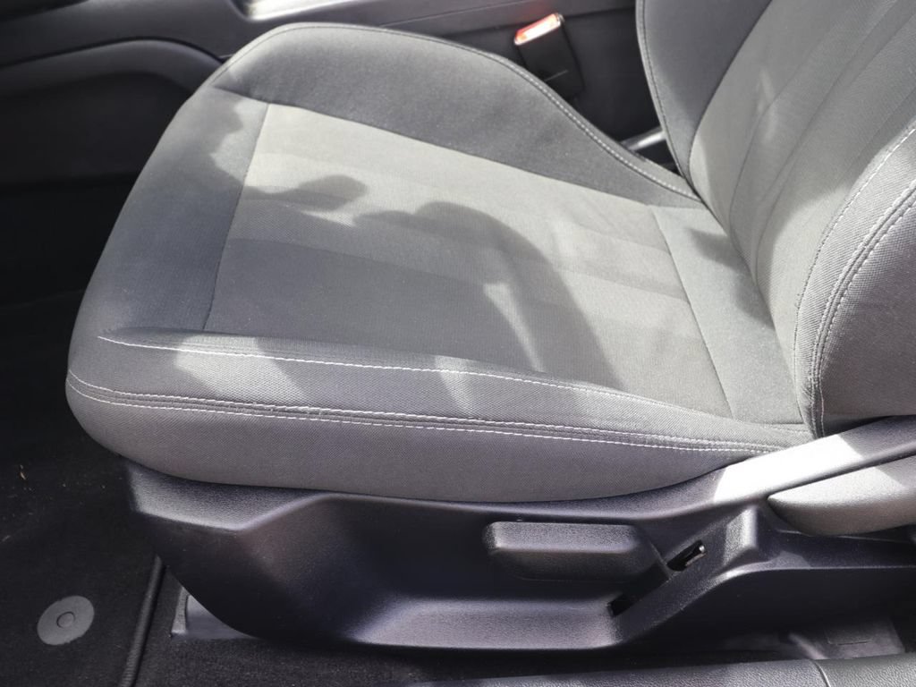 Used 2019 Ford Mustang Coupe RWD image 16