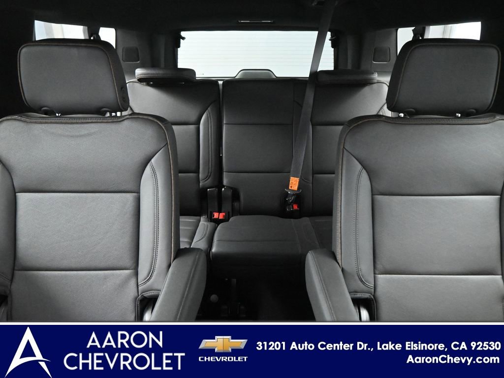 New 2024 Chevrolet Suburban High Country AWD/4WD image 18