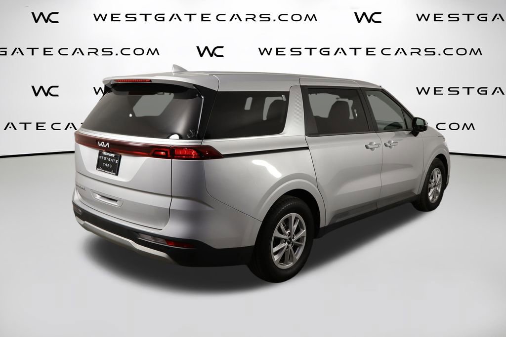 Used 2022 Kia Carnival LX FWD image 43