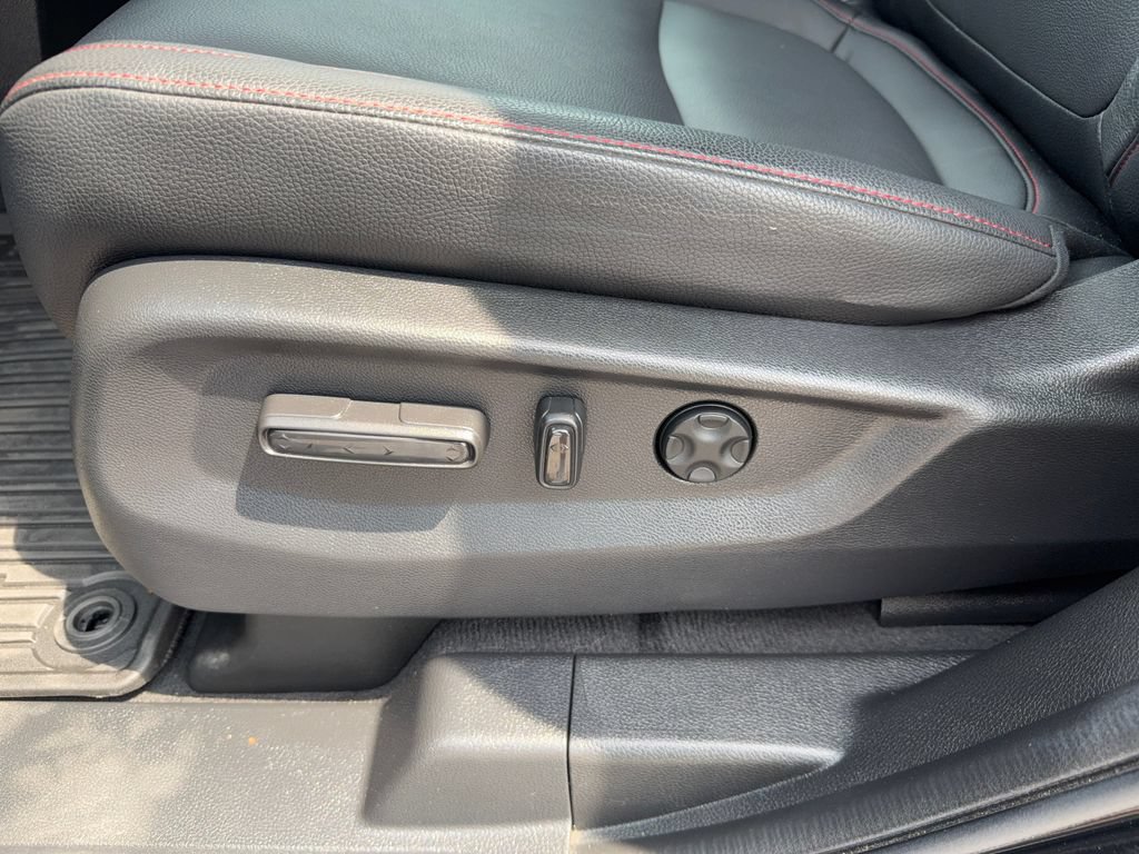Used 2025 Honda Odyssey Sport-L image 10