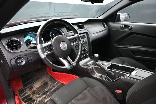 Used 2014 Ford Mustang Coupe RWD image 10