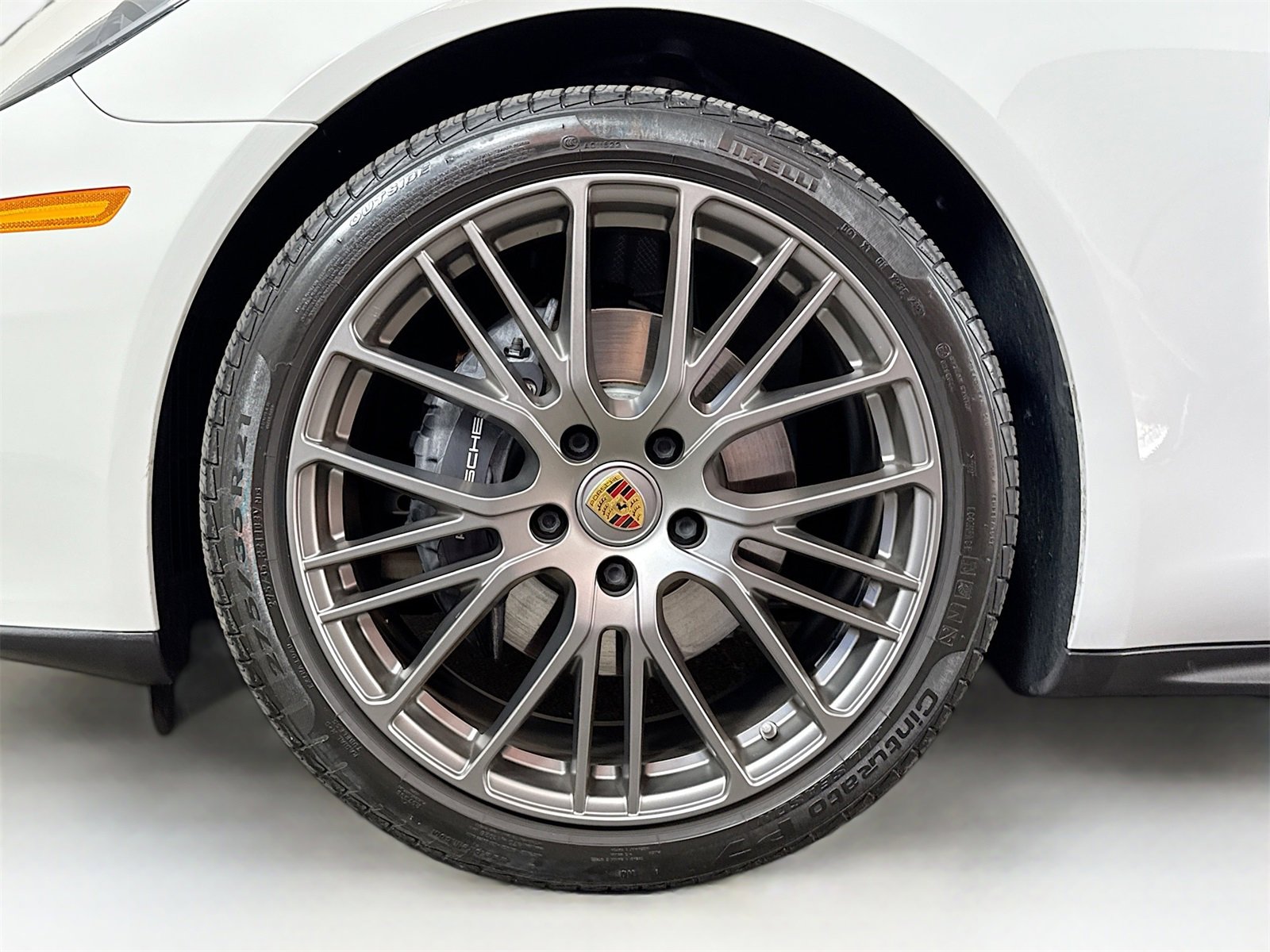 Used 2022 Porsche Panamera Platinum Edition image 25