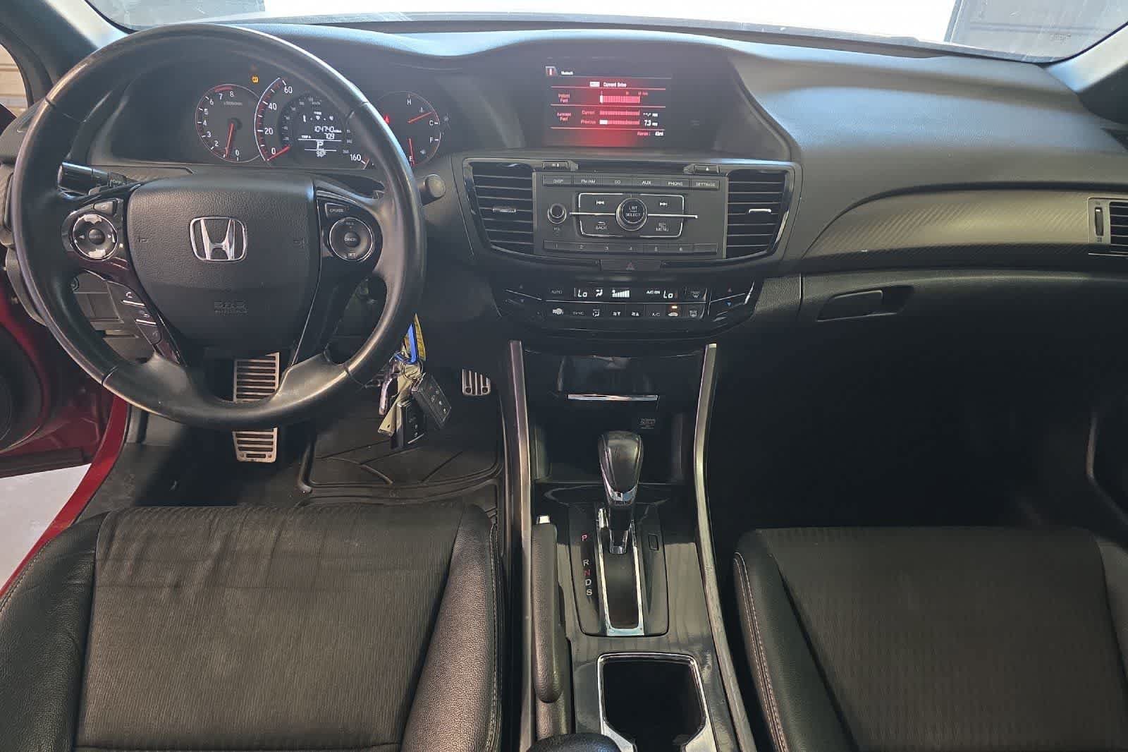 Used 2017 Honda Accord Sport image 4