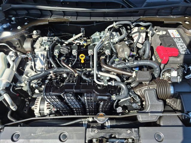 Used 2025 Nissan Altima 2.5 SV FWD image 32