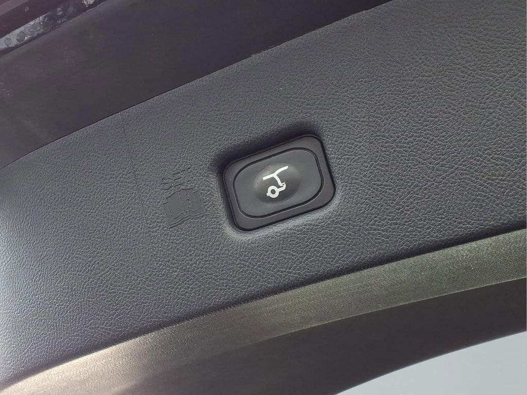 Used 2022 Lincoln Nautilus AWD image 27