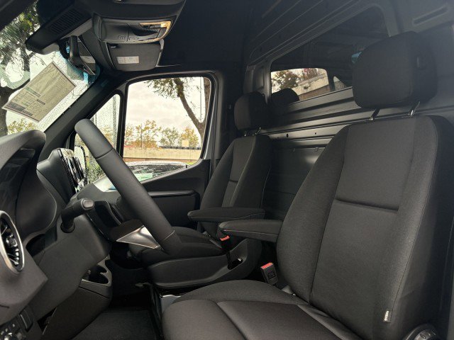 New 2026 Mercedes-Benz Sprinter 2500 image 6