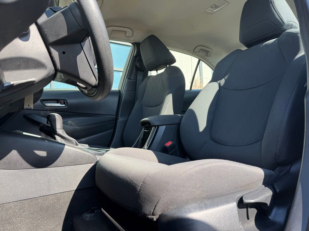 Used 2021 Toyota Corolla LE image 10