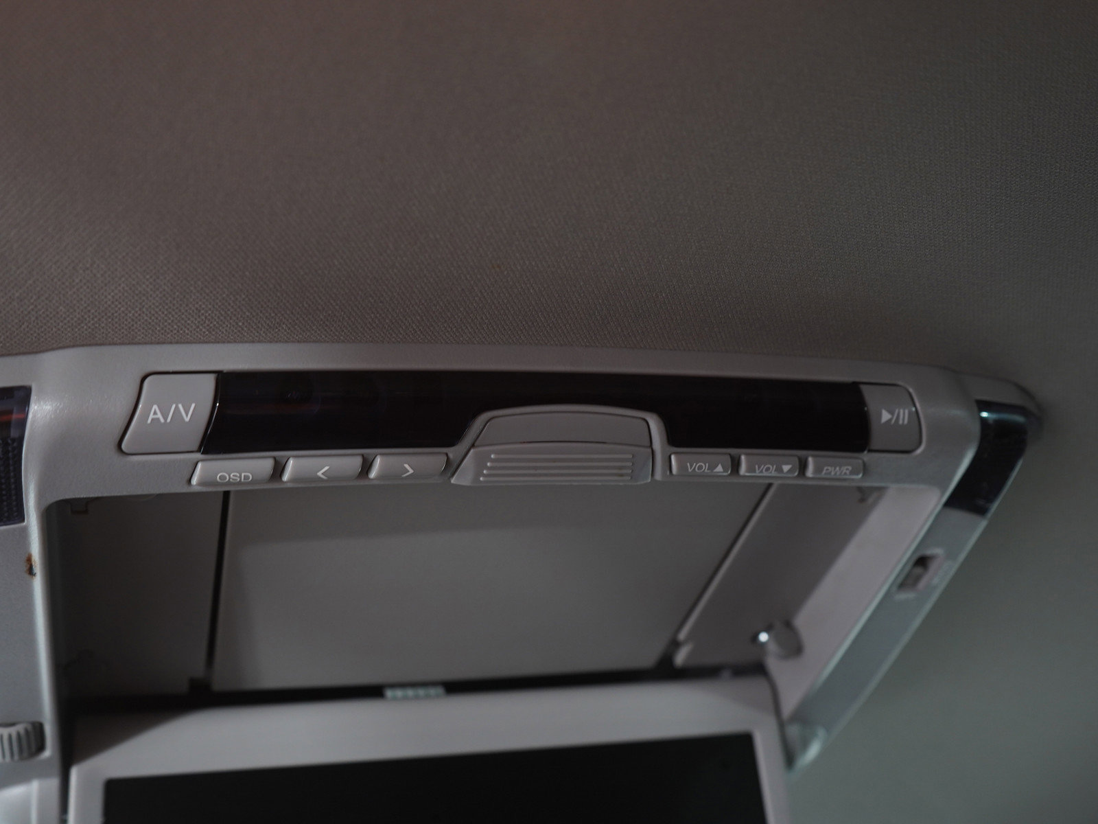 Used 2016 GMC Acadia SLE image 24