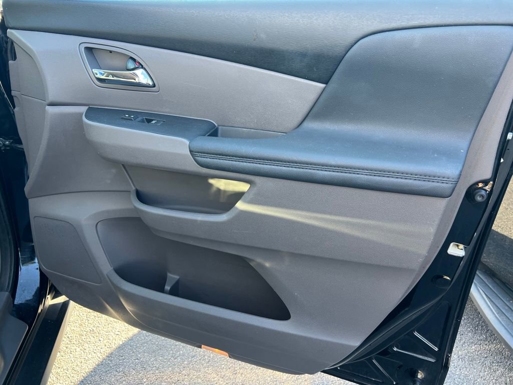 Used 2015 Honda Odyssey EX-L image 18