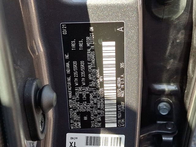 Certified 2021 Toyota Highlander Platinum image 29