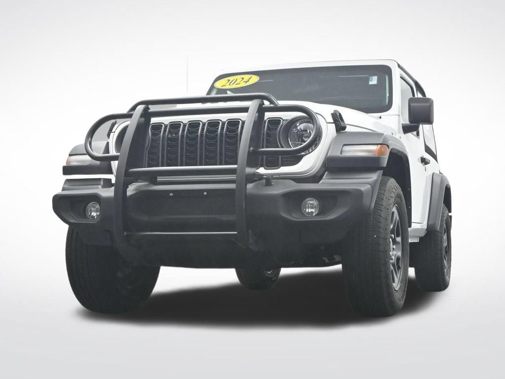 Used 2024 Jeep Wrangler Sport AWD/4WD image 35