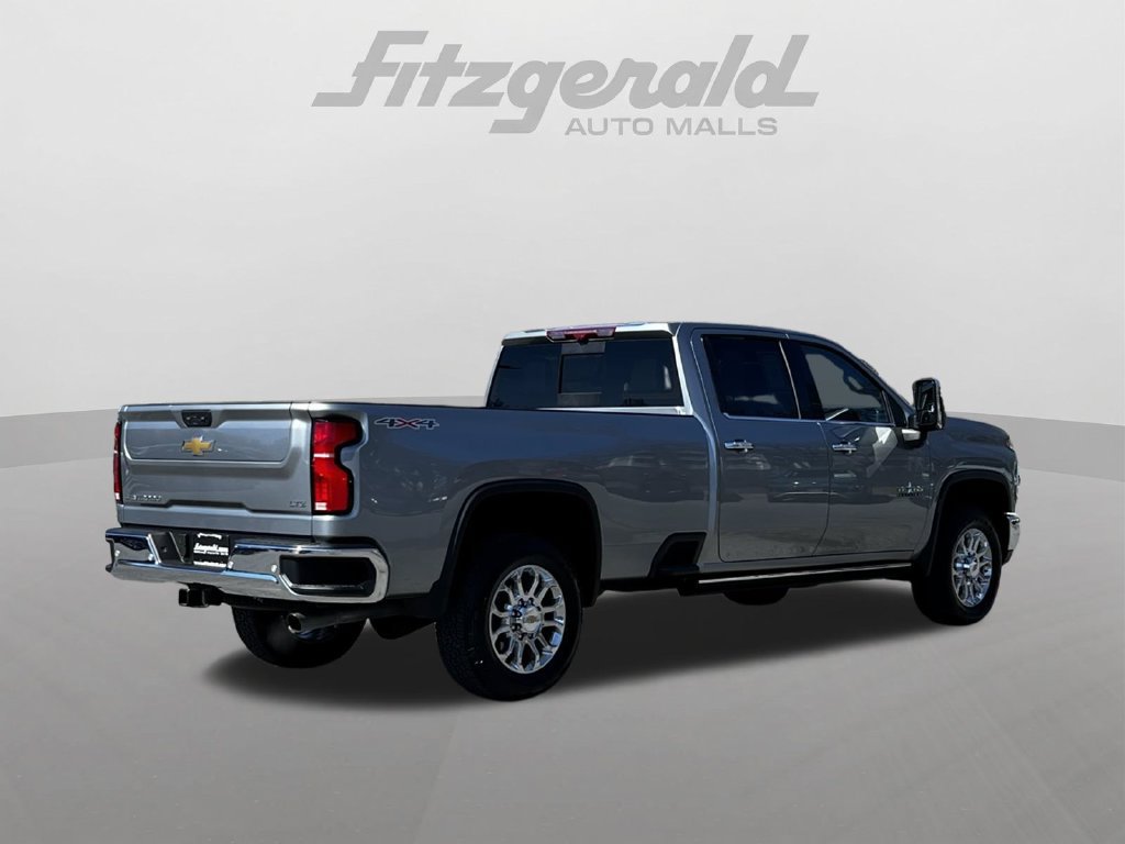 Used 2025 Chevrolet Silverado 3500 LTZ w/ LTZ Premium Texas Edition AWD/4WD image 7