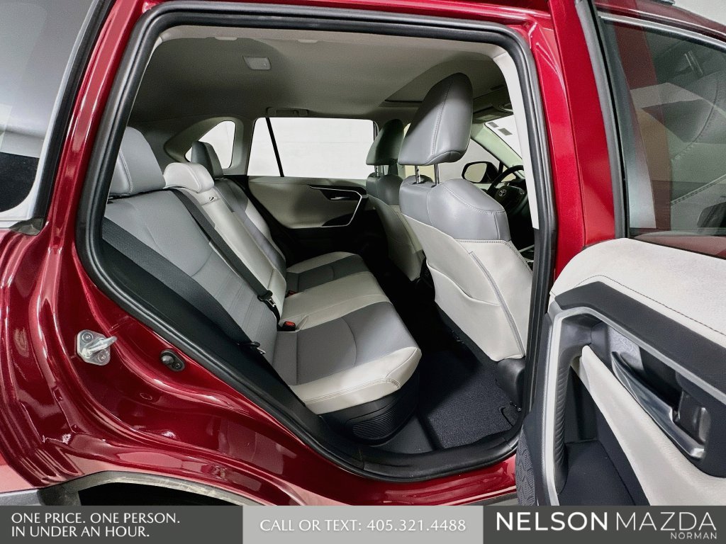 Used 2023 Toyota RAV4 Limited AWD/4WD image 29