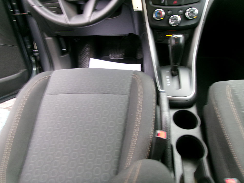 Used 2020 Chevrolet Trax LS w/ Tint and Cruise Package image 15