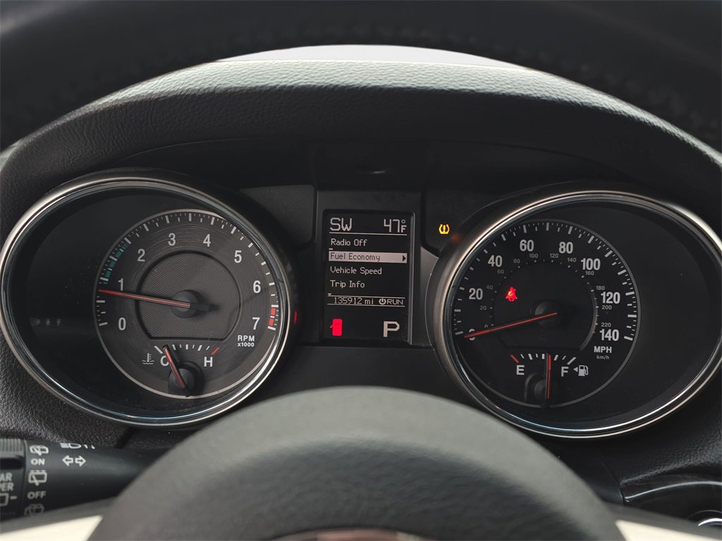 Used 2011 Jeep Grand Cherokee Laredo w/ Security & Convenience Group image 18