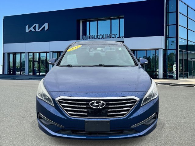 Used 2015 Hyundai Sonata Limited w/ Option Group 06 FWD image 2