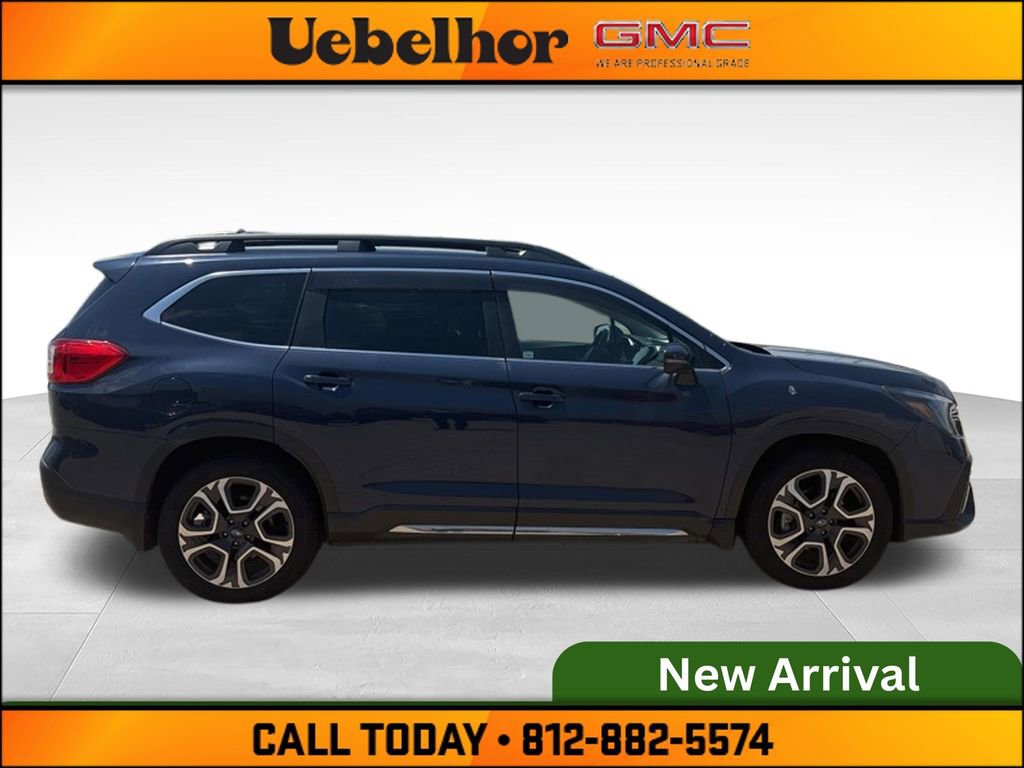 Used 2023 Subaru Ascent Limited AWD/4WD image 3
