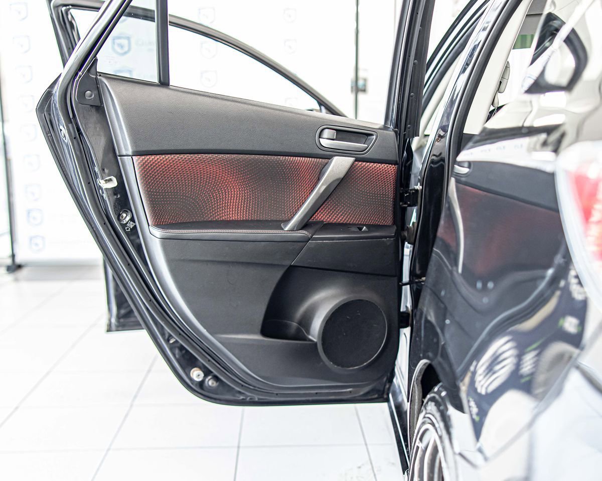 Used 2013 MAZDA MAZDA3 Touring FWD image 32