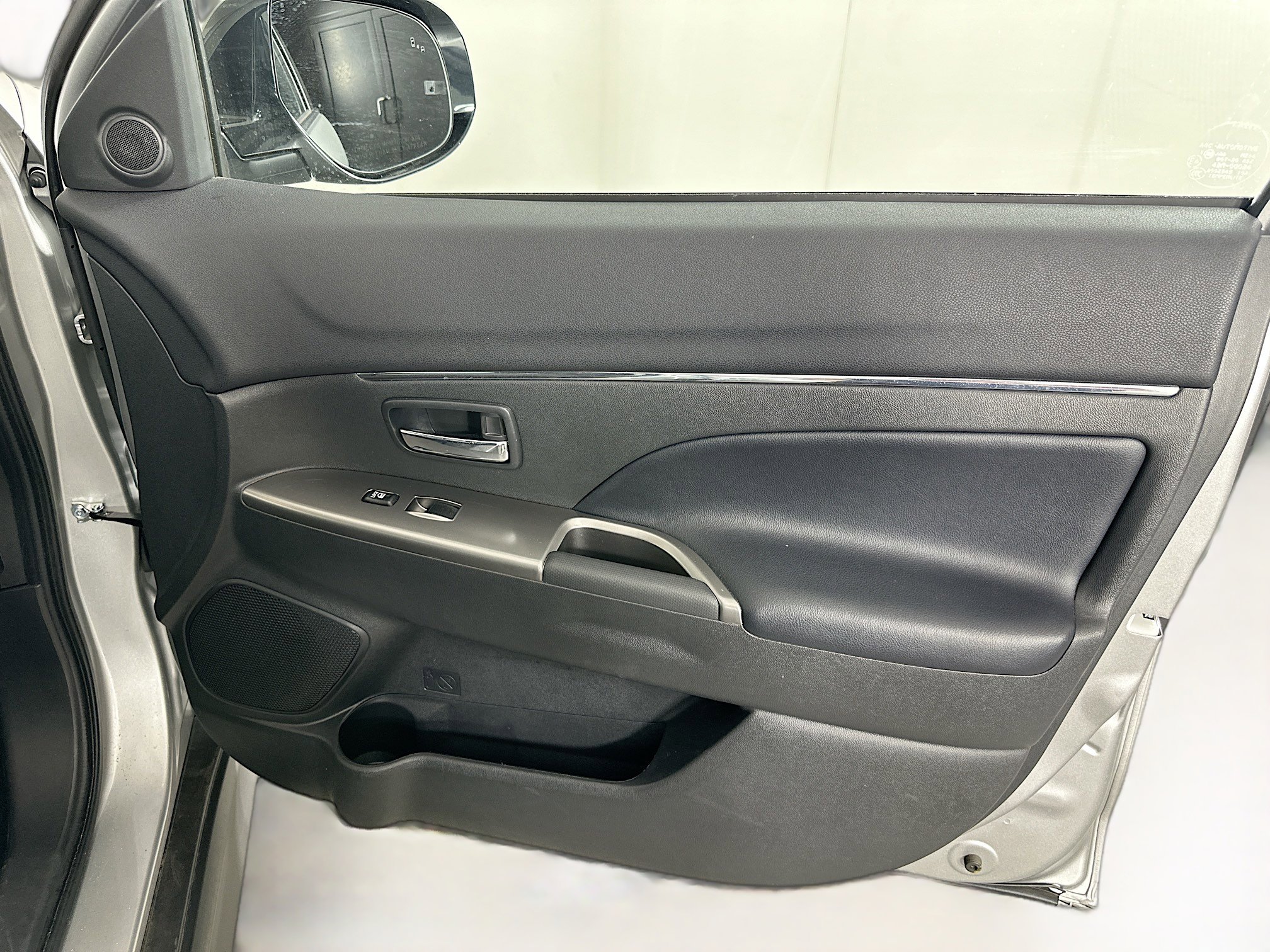 Used 2025 Mitsubishi Outlander Sport SE image 30