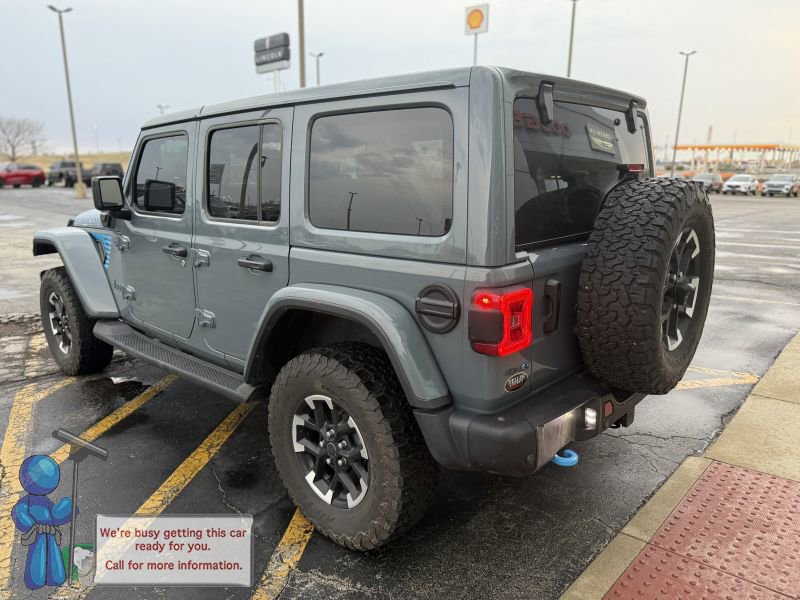 Used 2024 Jeep Wrangler Unlimited Rubicon 4xe image 3