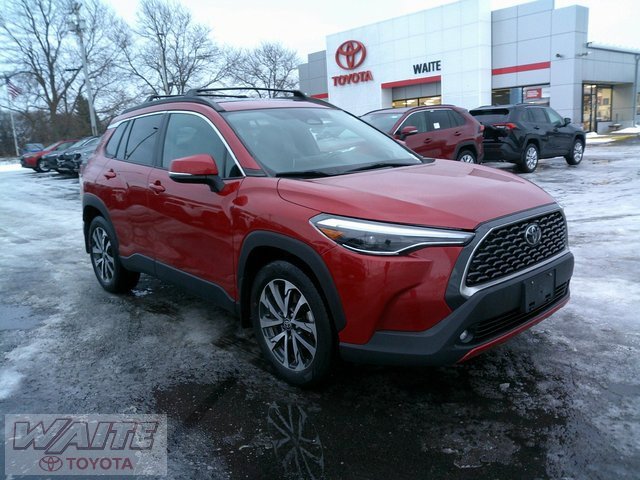 Used 2023 Toyota Corolla Cross XLE