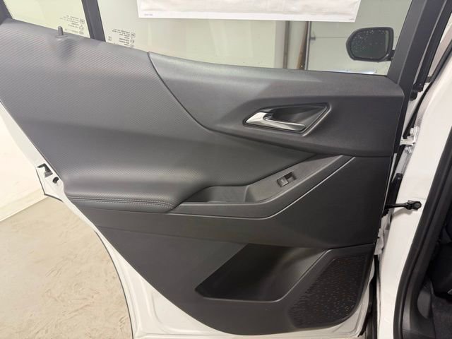 New 2026 Chevrolet Equinox LT image 24