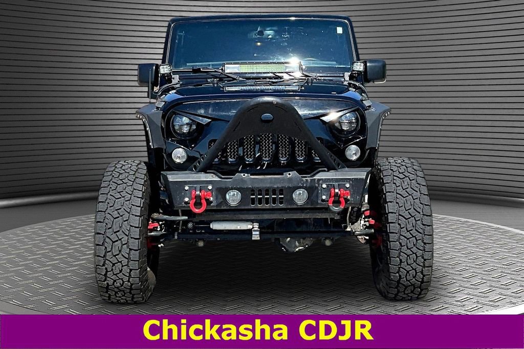 Used 2016 Jeep Wrangler Unlimited Rubicon w/ Connectivity Group image 2