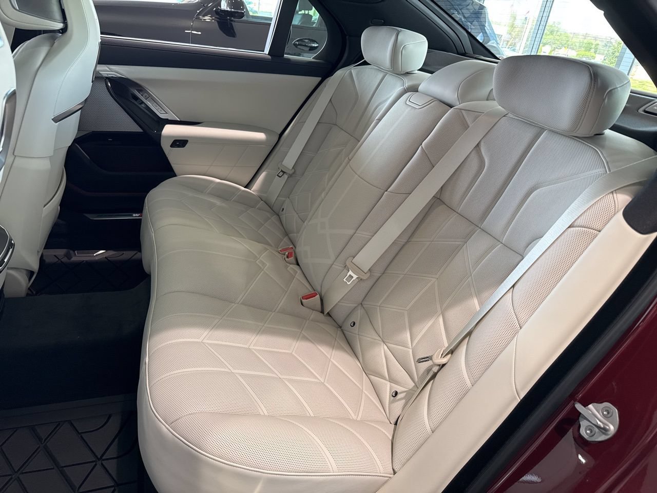 New 2026 BMW 740i xDrive w/ Executive Package AWD/4WD image 43
