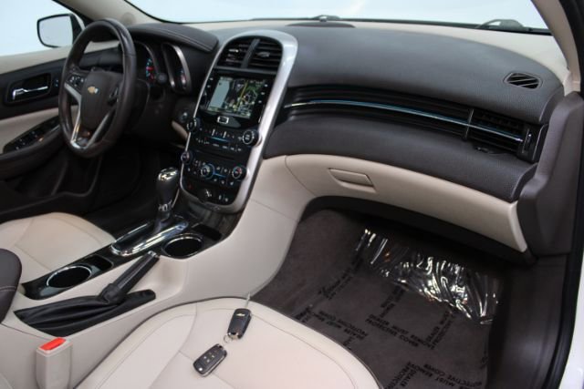 Used 2014 Chevrolet Malibu LTZ FWD image 27
